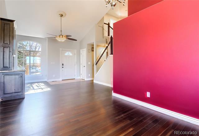 Building Photo - 16229 Hedgeway Dr