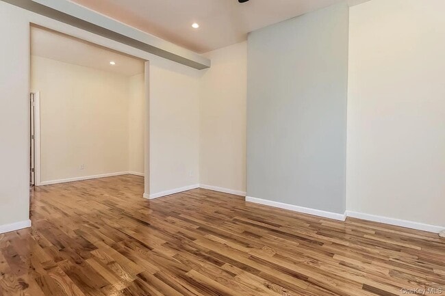 Building Photo - 21 Dewey Pl