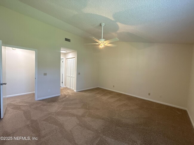 Building Photo - 706 Tournament Rd