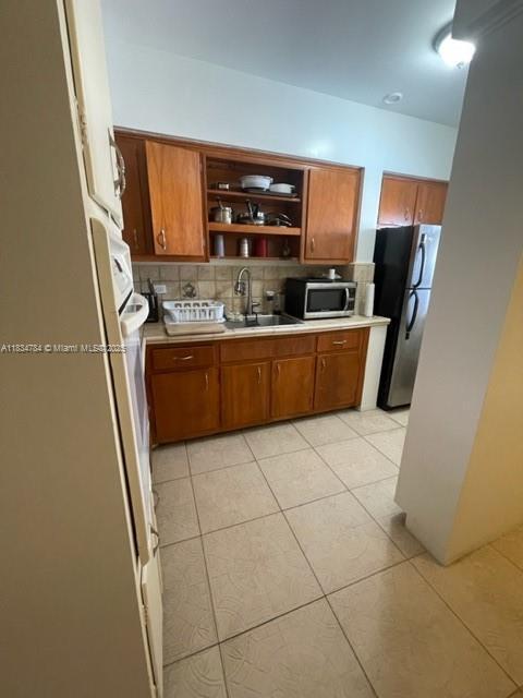 Building Photo - 6580 Santona St