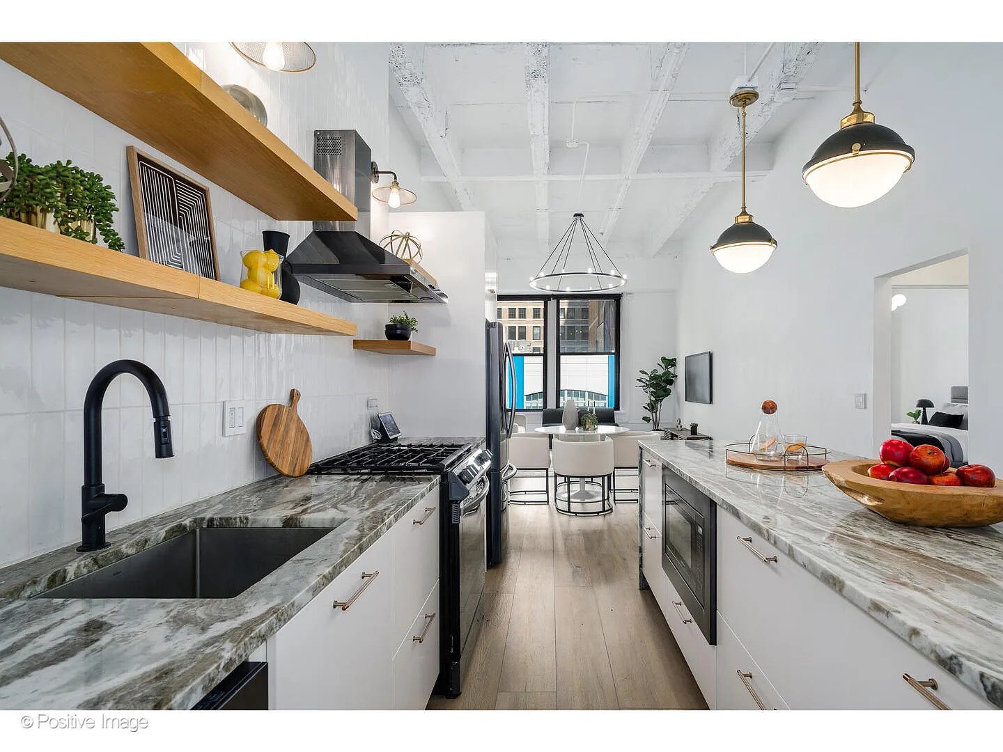 Building Photo - 20 N State St