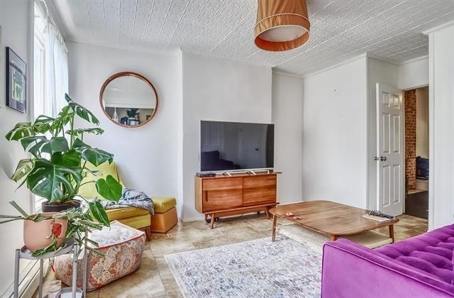 Building Photo - 330 Halladay St