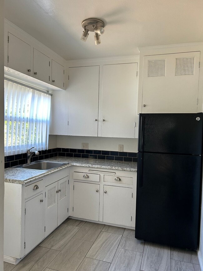 Building Photo - North Park 2/2+ Bonus room, garage and rea...