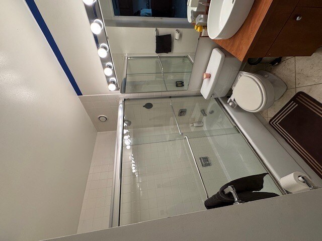 Building Photo - 211 E Ohio St