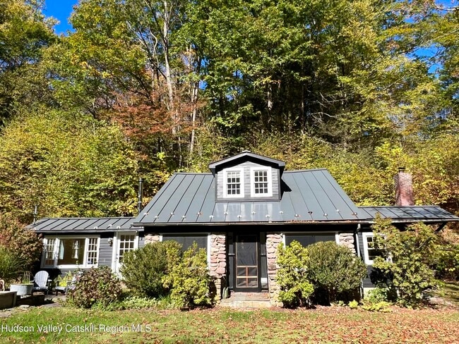 Building Photo - 654 Watson Hollow Rd