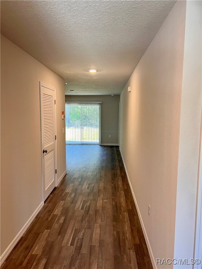 Building Photo - 6652 N Bedstrow Blvd