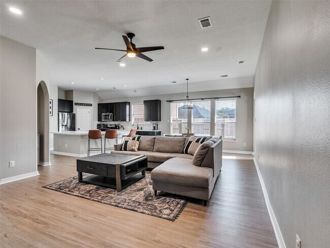 Building Photo - 16022 Coco Shores Ct