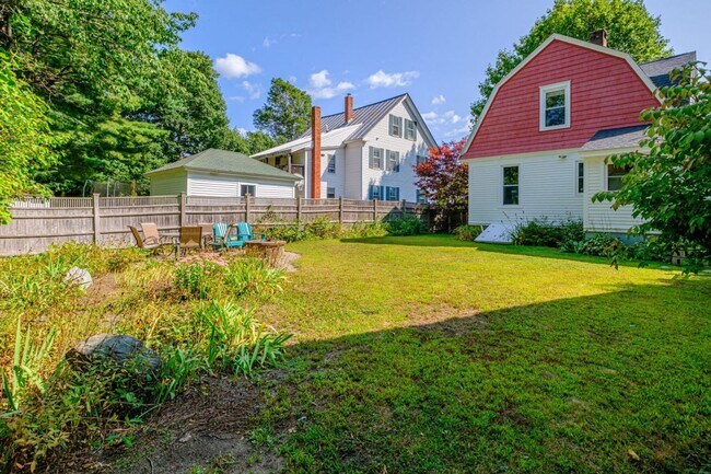 Building Photo - 22 Cedar St