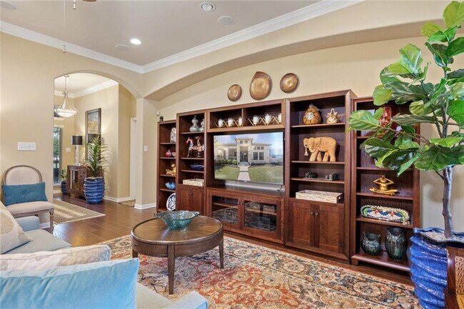 Building Photo - 1901 Discovery Blvd