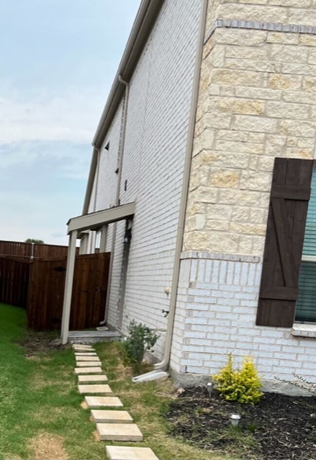 Building Photo - Move in Ready 1 bedroom 1 bath