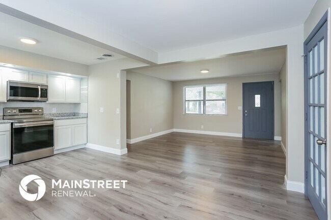 Building Photo - 7032 Mayapple Rd
