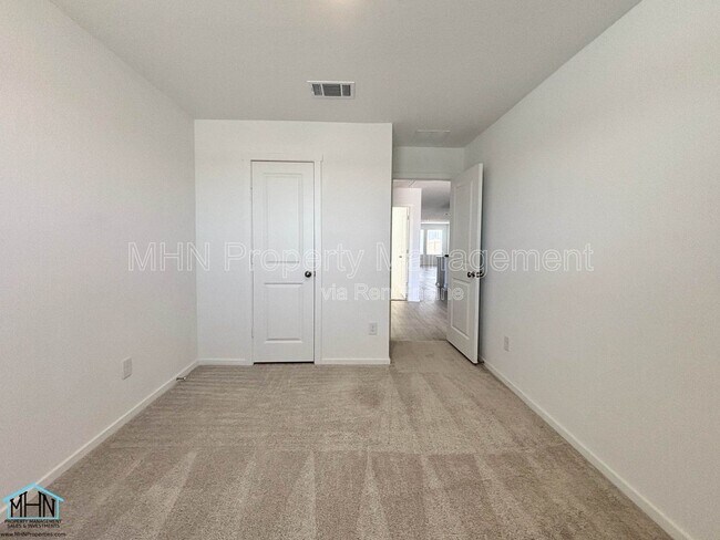 Building Photo - 12931 Kathleen St