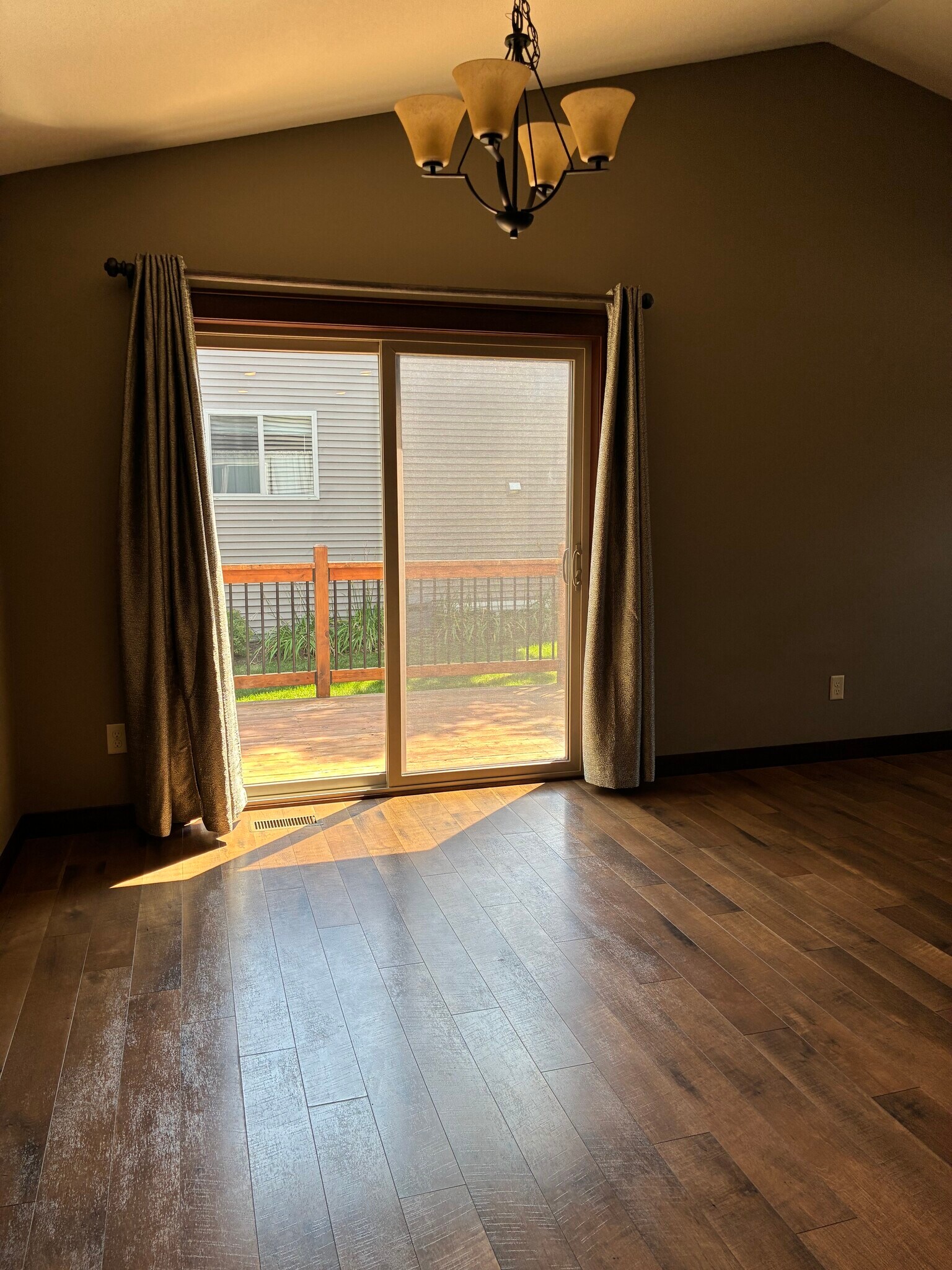 Building Photo - 2850 Swallowtail Ct