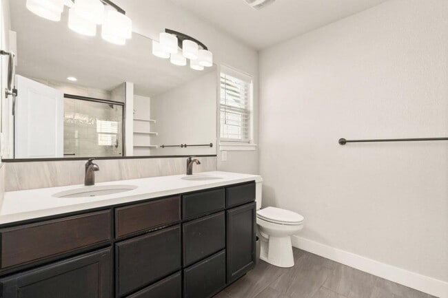 Building Photo - 3308 San Carlo Ave