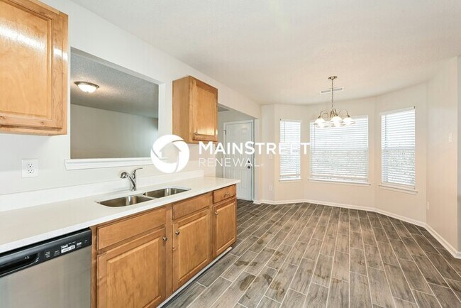 Building Photo - 4 Bedroom Pet-Friendly Home in Decatur, GA with Main Street Renewal