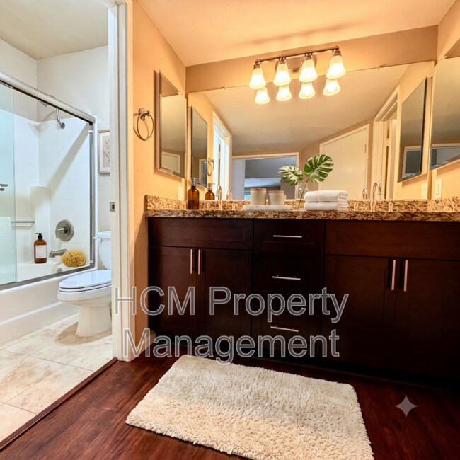Building Photo - 25761 Le Parc