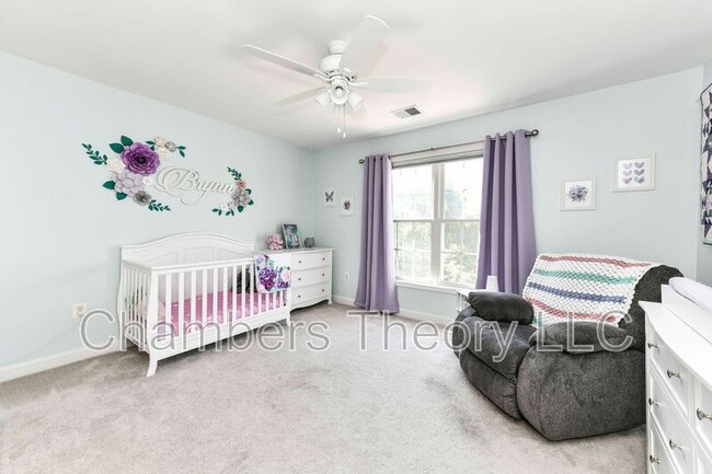 Building Photo - 25798 S Village Dr