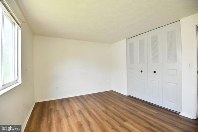 Building Photo - 3863 Beech Down Dr