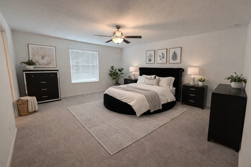 Building Photo - 4011 86th St E