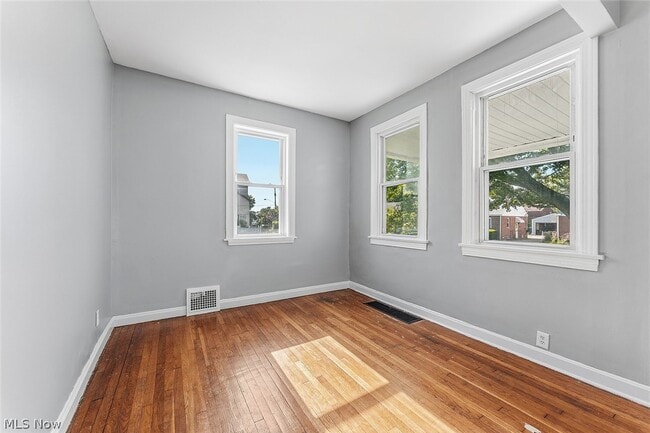 Building Photo - 20400 Fuller Ave