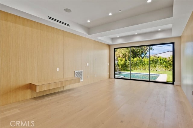 Building Photo - 5935 Yarmouth Ave