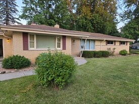 Building Photo - 17570 Lucy Cir