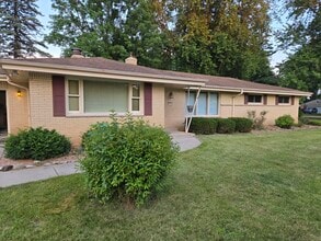 Building Photo - 17570 Lucy Cir