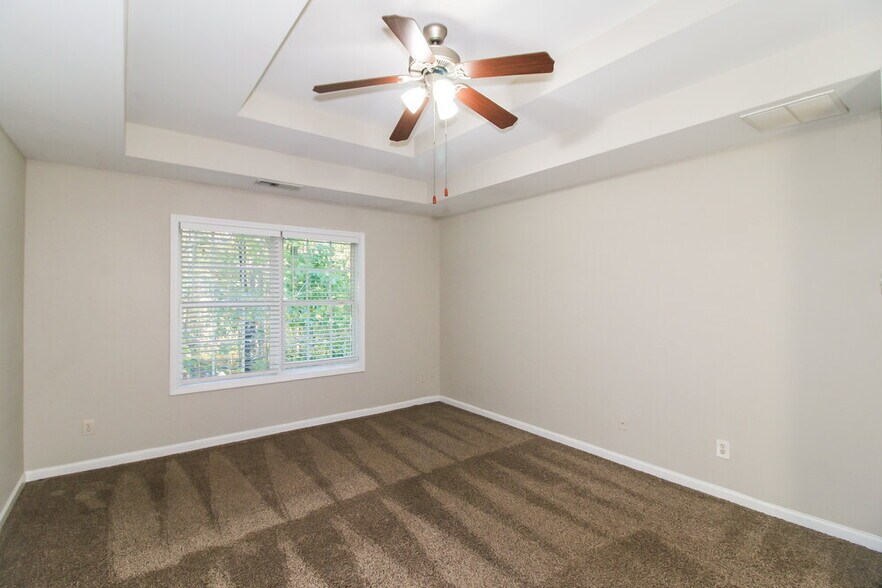 Building Photo - 965 Revere Way