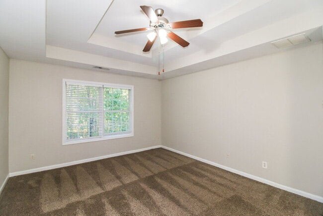 Building Photo - 965 Revere Way