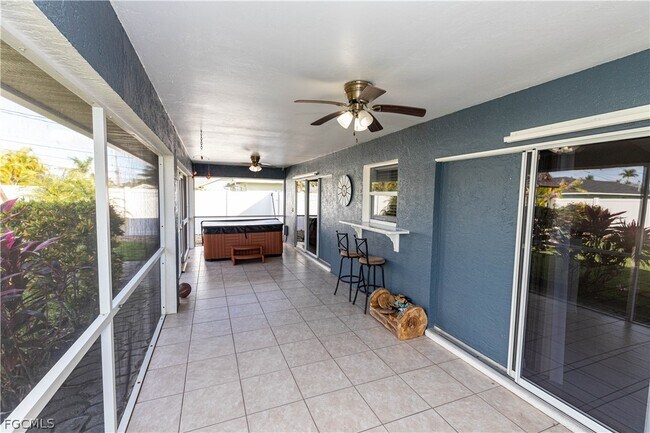 Building Photo - 417 SE 21st Terrace