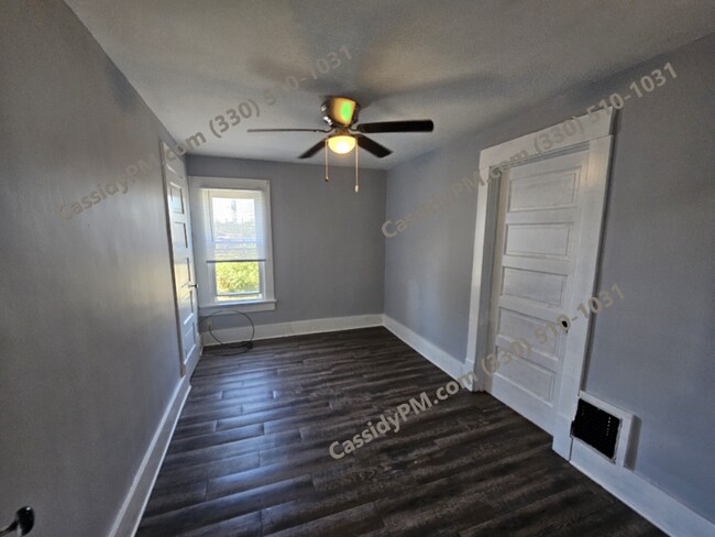 Building Photo - 237 8th St NW