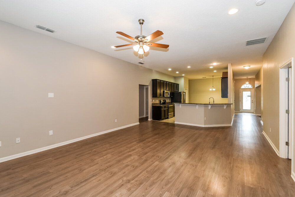 Building Photo - 11049 Snowbrook Ct