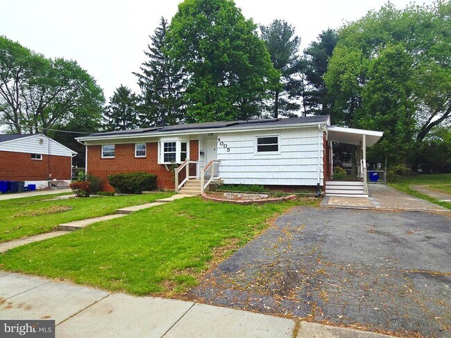 Building Photo - 4005 Blackpool Rd