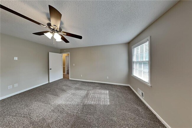 Building Photo - 3408 Spinnaker Way