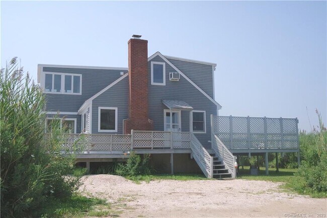 Primary Photo - 121 Neck Rd