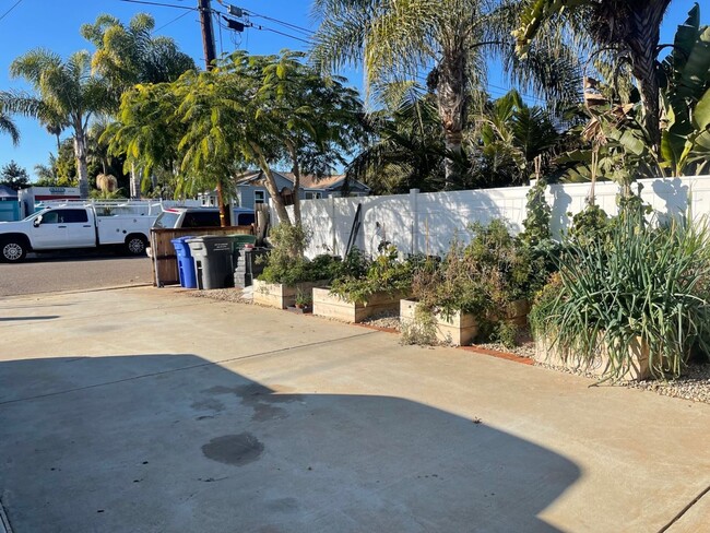 Building Photo - Charming 3-Bedroom HOUSE in Prime Carlsbad...