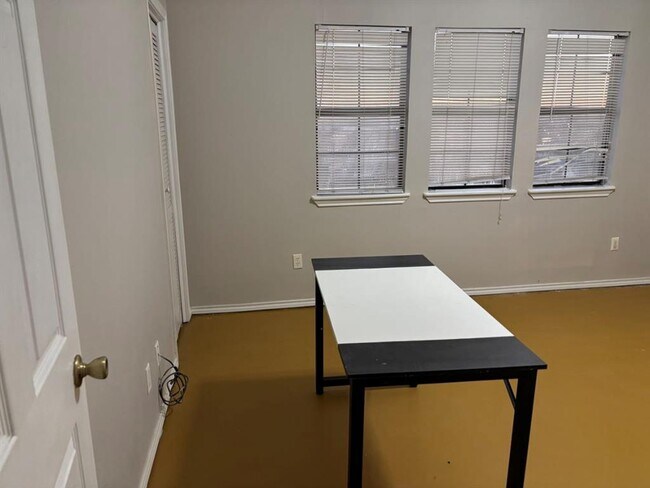 Building Photo - 13727 Abrahamson Rd