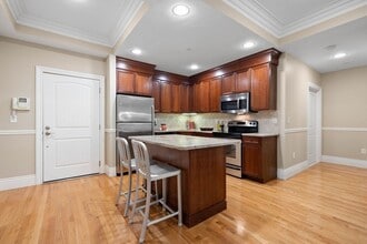 Building Photo - WResle