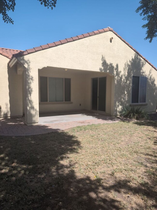 Building Photo - GORGEOUS 3 bdrm Plus Den in Chandler!