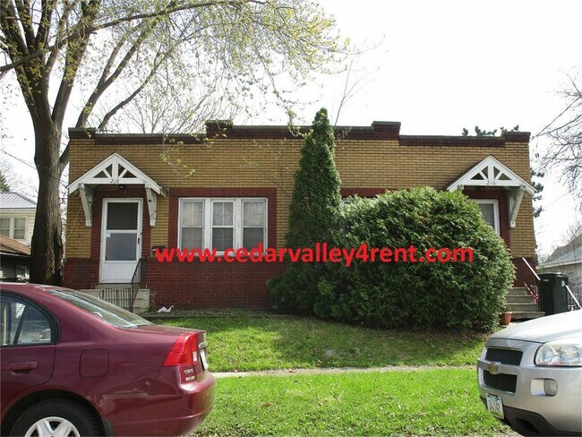 Primary Photo - 218 Pleasant St