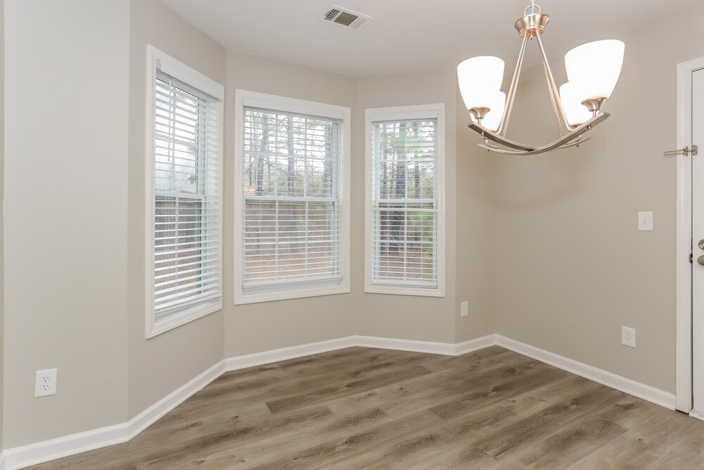 Building Photo - 5701 Castlebrook Dr