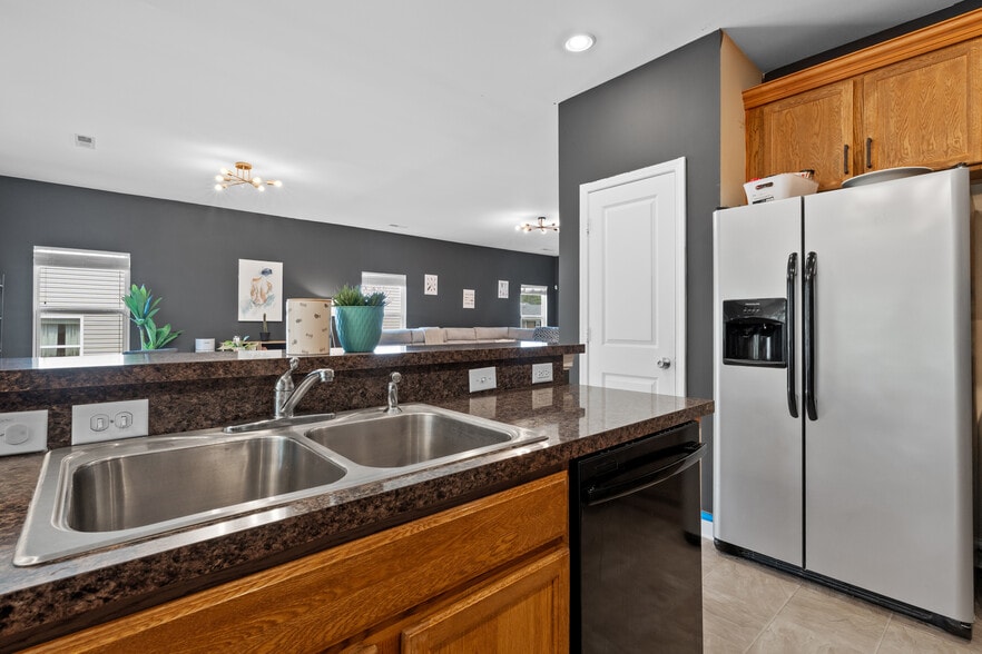 Building Photo - 112 Plymouth Pass Dr