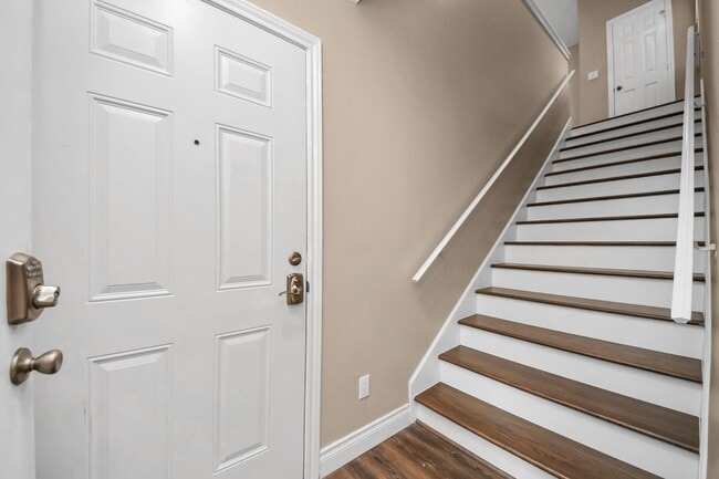 Building Photo - 1163 Lovett St