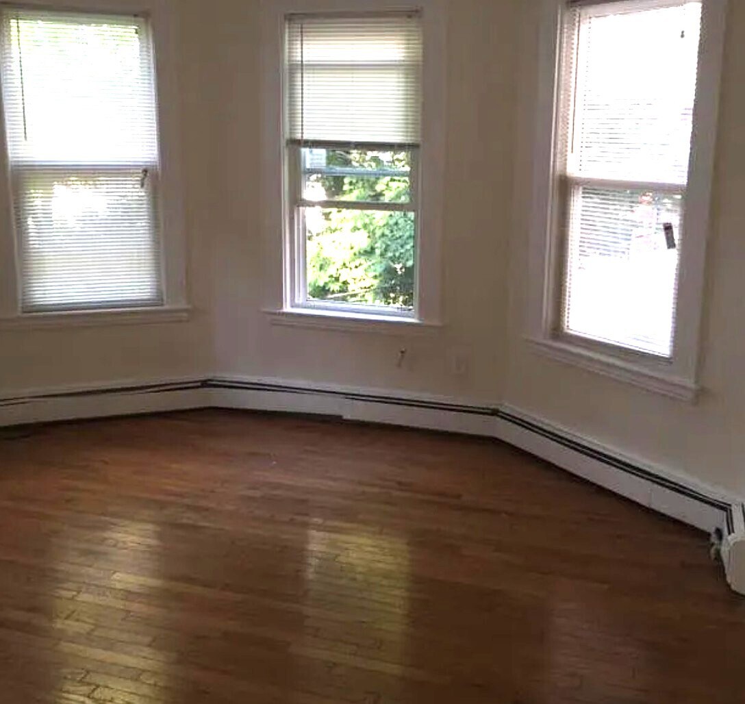 Building Photo - 17 Parker Hill Ave