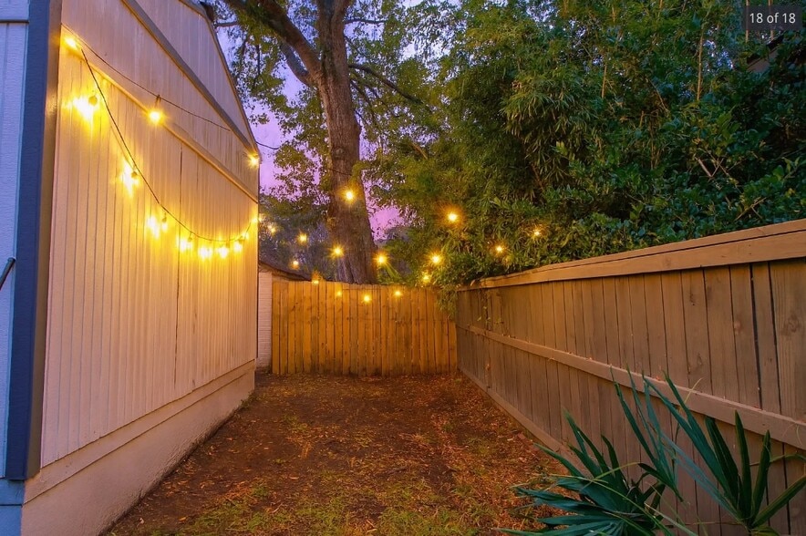 Building Photo - 542 Yale Dr