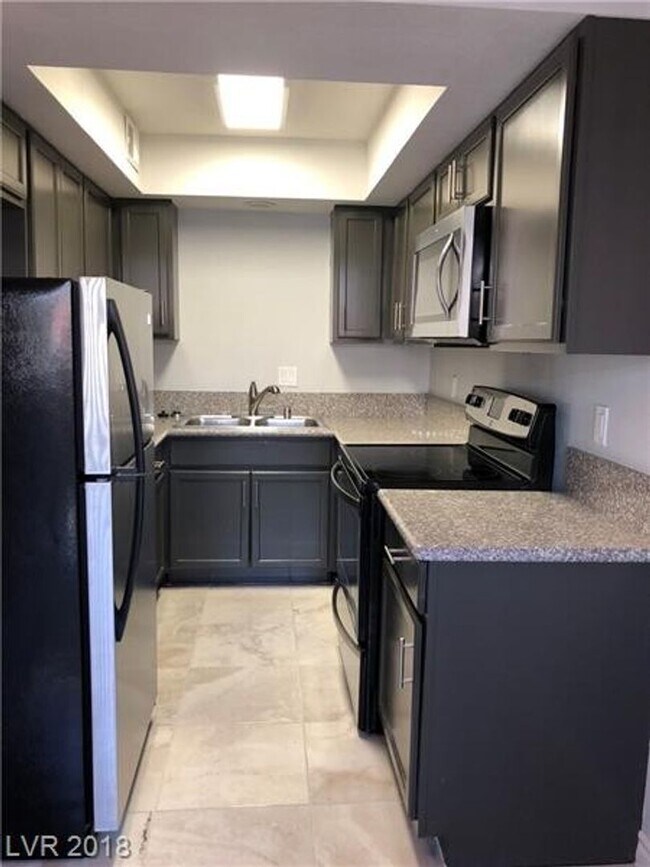 Building Photo - 2732 Eldora Cir