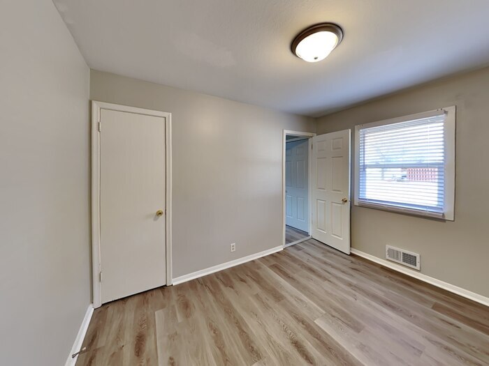 Building Photo - 5201 N Logan Ave