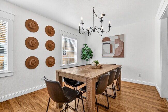 Building Photo - Fully Furnished Rental in Tech Terrace!!!