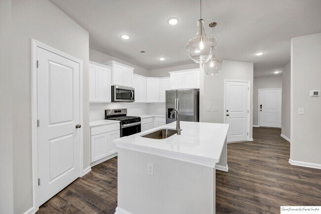 Building Photo - TOWNHOMES ACROSS FROM LAKE CAROLINA
