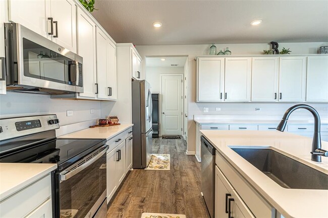 Building Photo - 1123 Sugarwood St